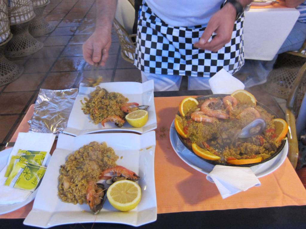 Paella på Tropical