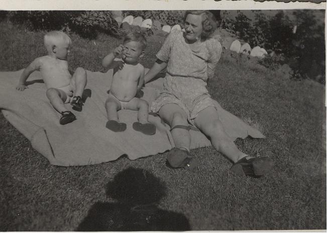 2019 06 19 - Jon Eddy Eriksen, Terje Rønning og Erna Eriksen